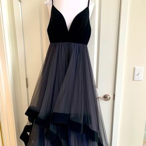 Mac Duggal gown, size 8, only worn once, in perfect condition